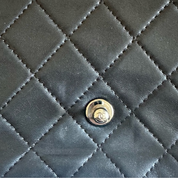 🦄 Rare 🦄 Chanel Boy Flap Bag - Picture 8 of 16